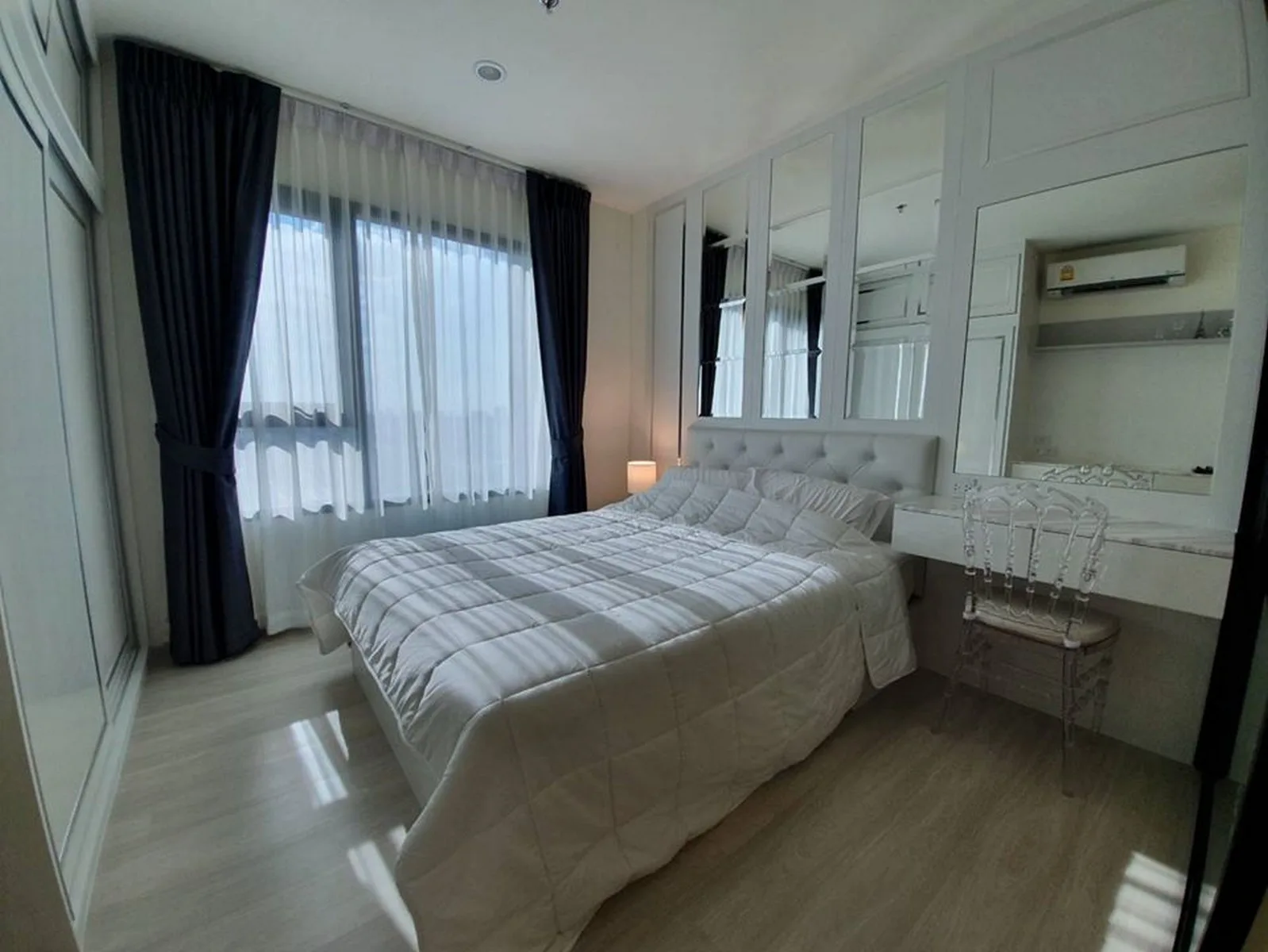 Property photos for Life Asoke