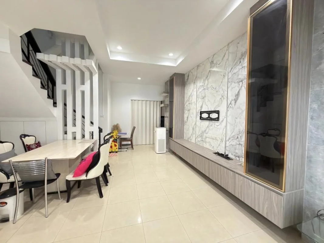 Property photos for City Park Pattanakarn 38