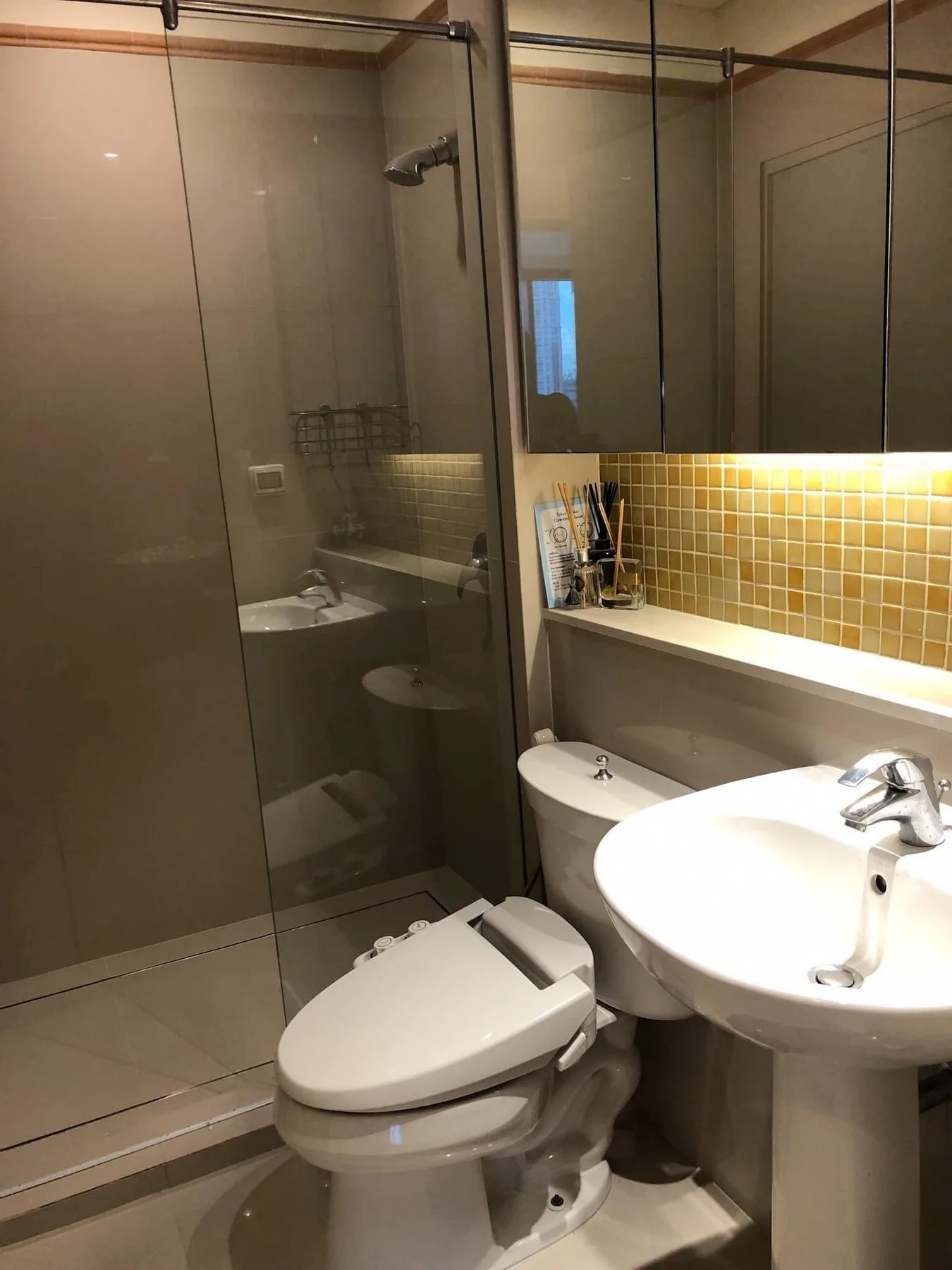 Property photos for Aguston Sukhumvit 22