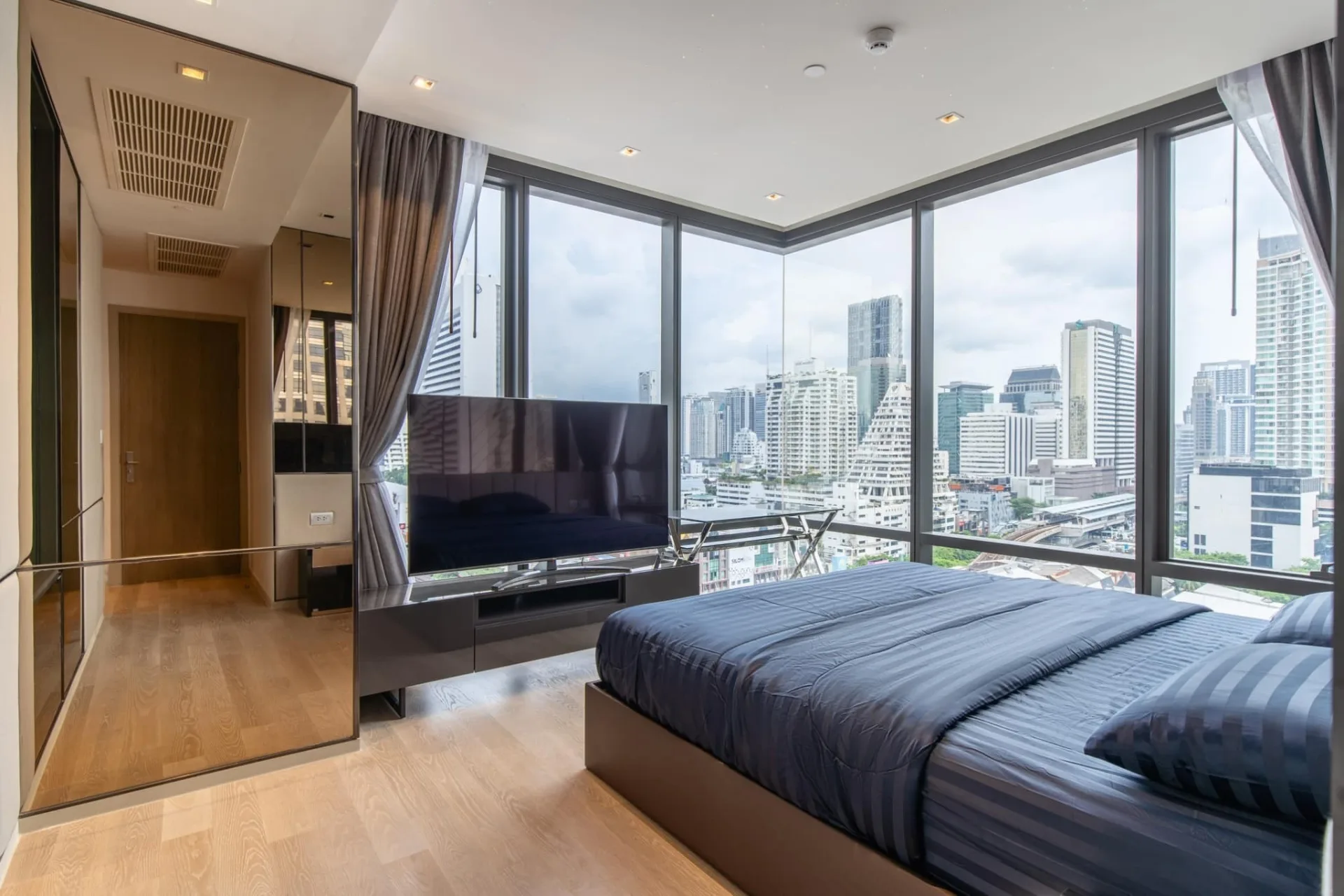 Property photos for Ashton Silom
