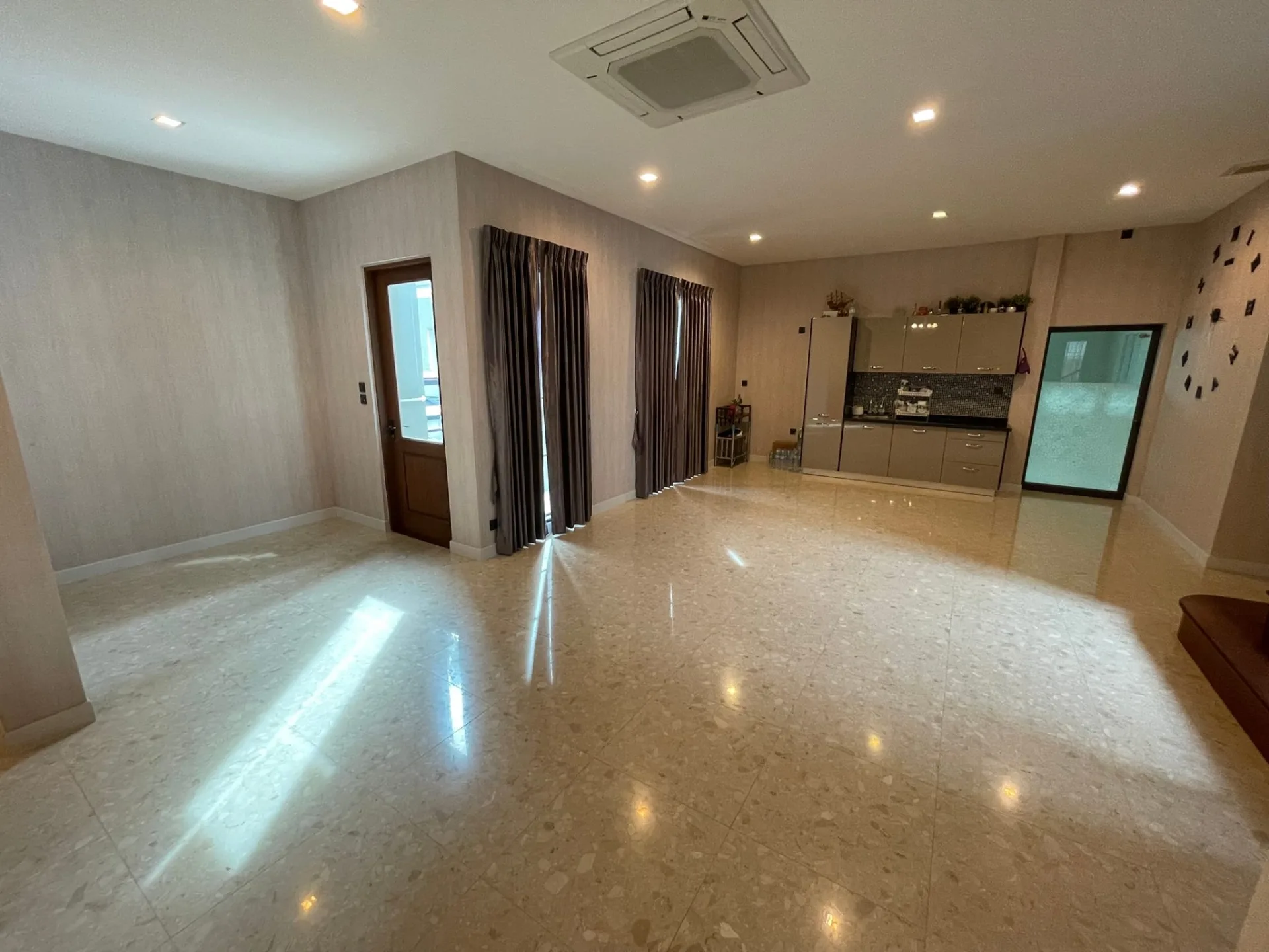 Property photos for Grand Bangkok Boulevard Sukhumvit