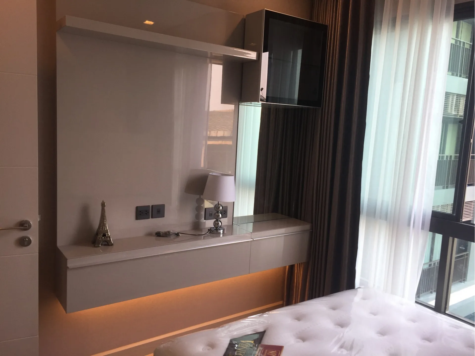 Property photos for The Signature by URBANO