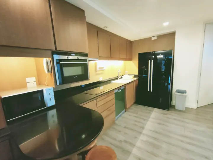 Property photos for The Room Sukhumvit 40