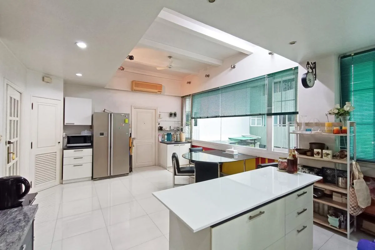 Property photos for Premier Condominium