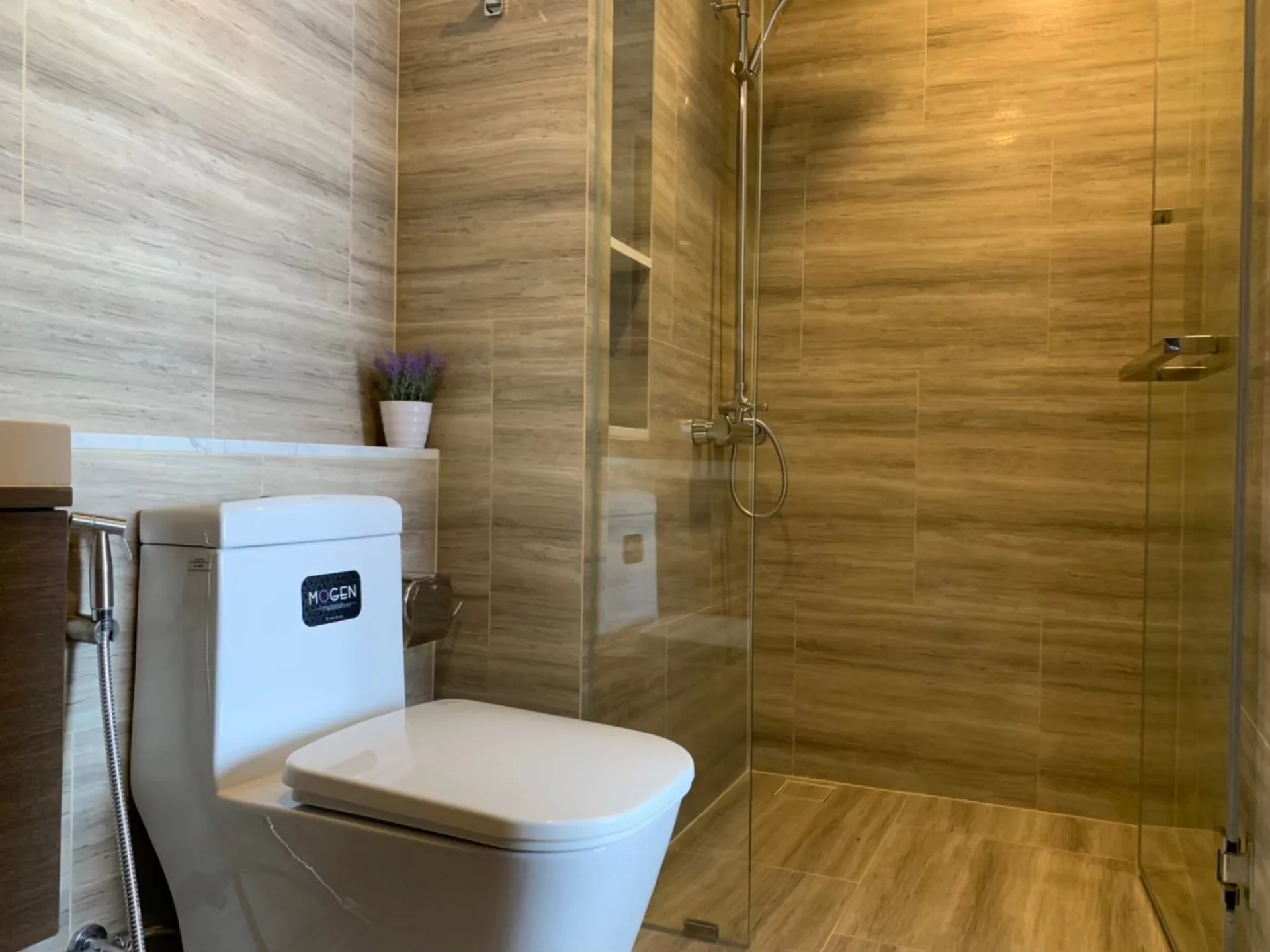Property photos for FYNN Aree