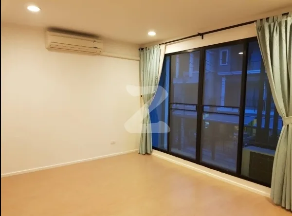 Property photos for Baan Klang Muang Suksawat
