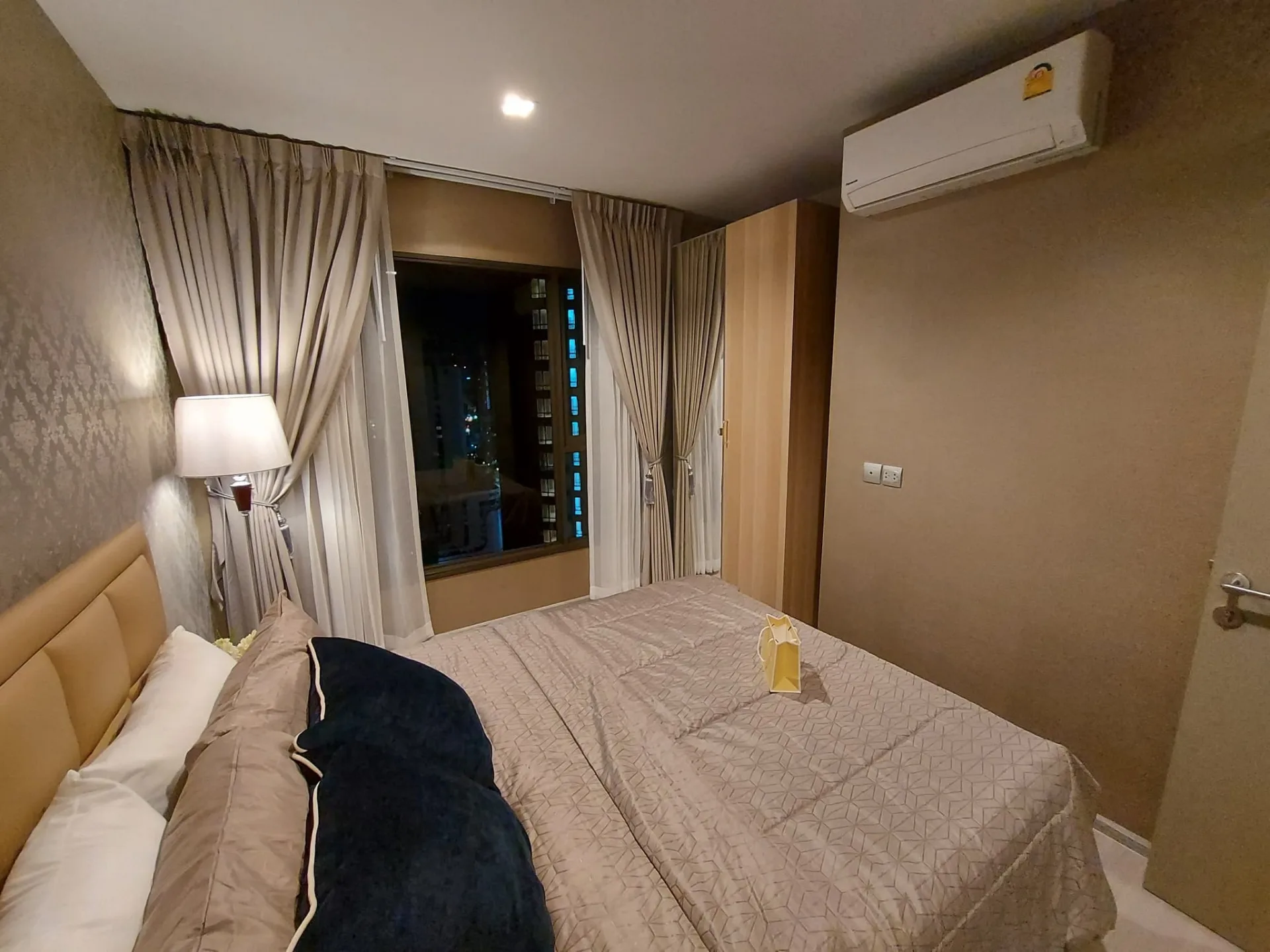 Property photos for LIFE Asoke - Rama 9