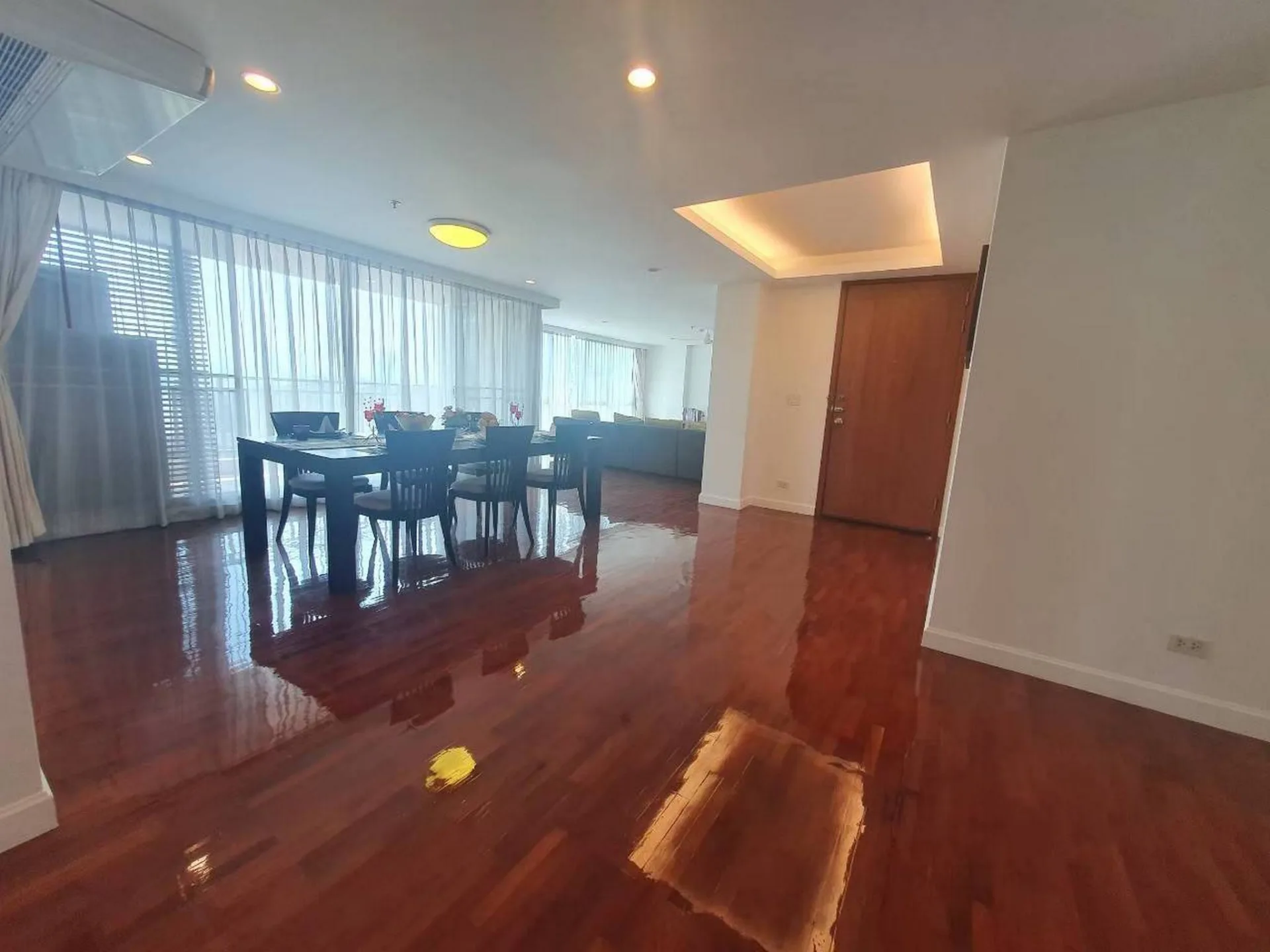 Property photos for Sathorn Gallery Residences