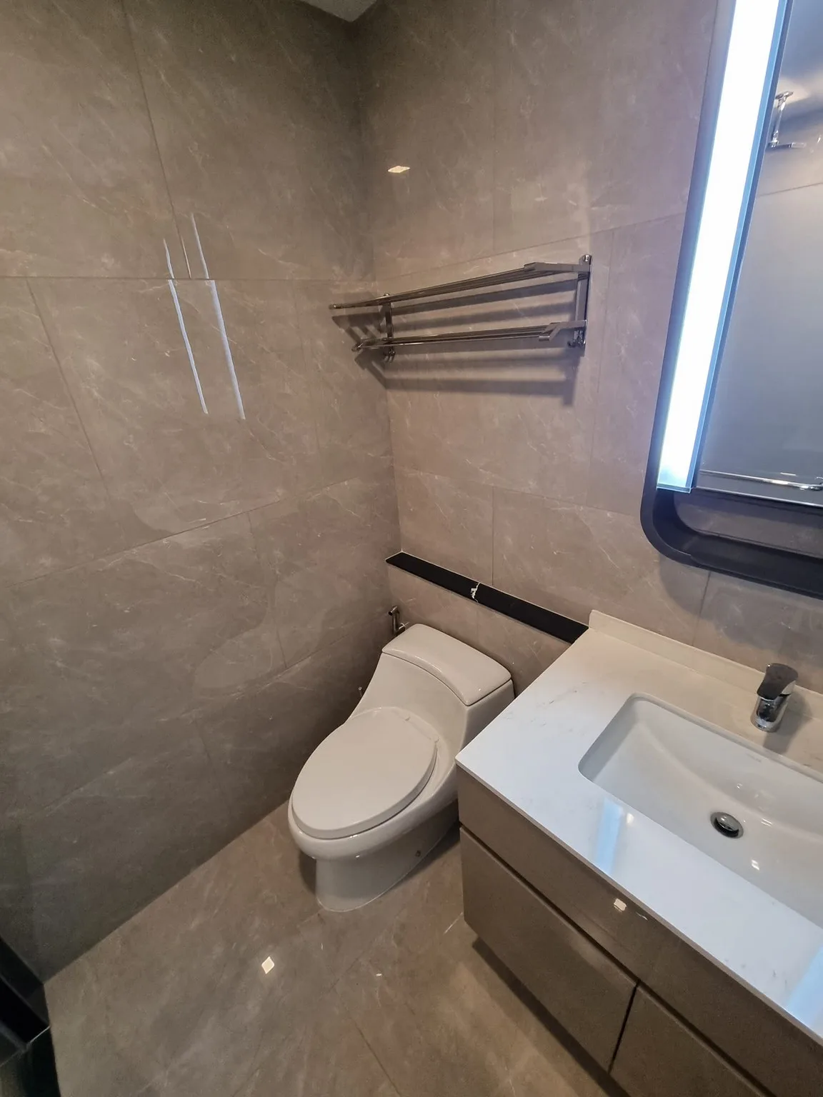 Property photos for One 9 Five Asoke - Rama 9