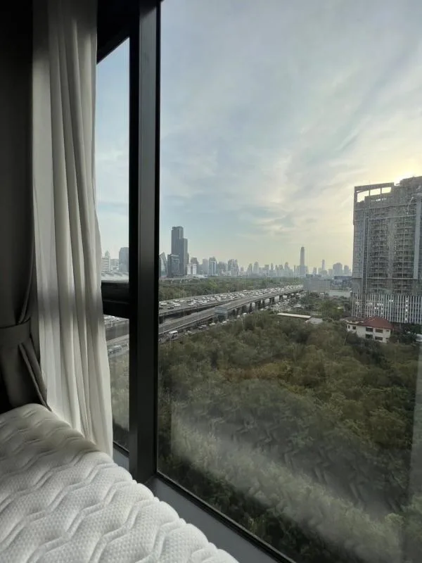 Property photos for Life Asoke Hype