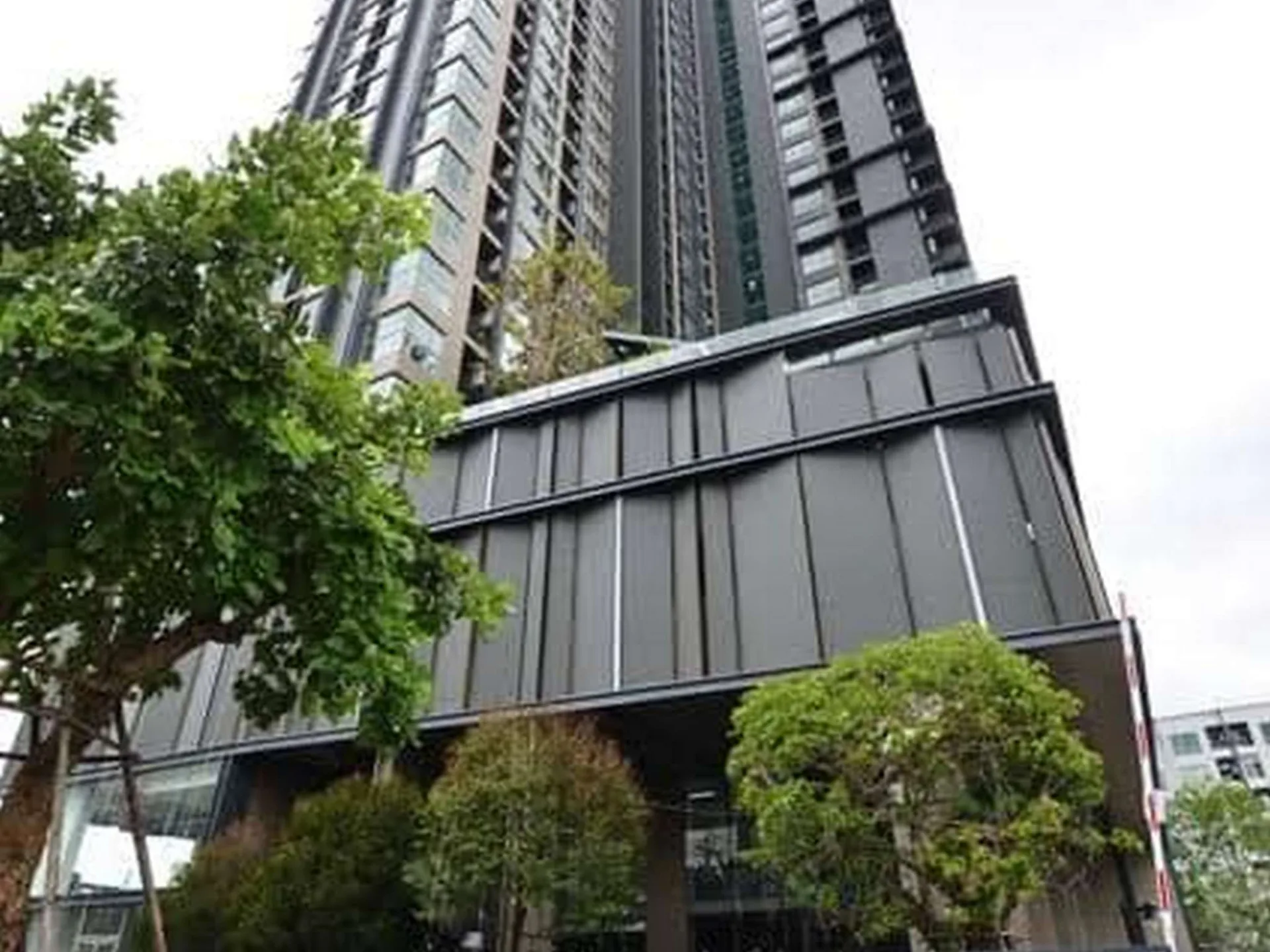 Property photos for Whizdom Station Ratchada - Thapra
