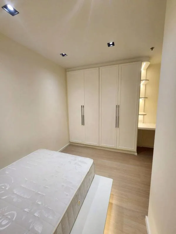 Property photos for The Waterford Diamond
