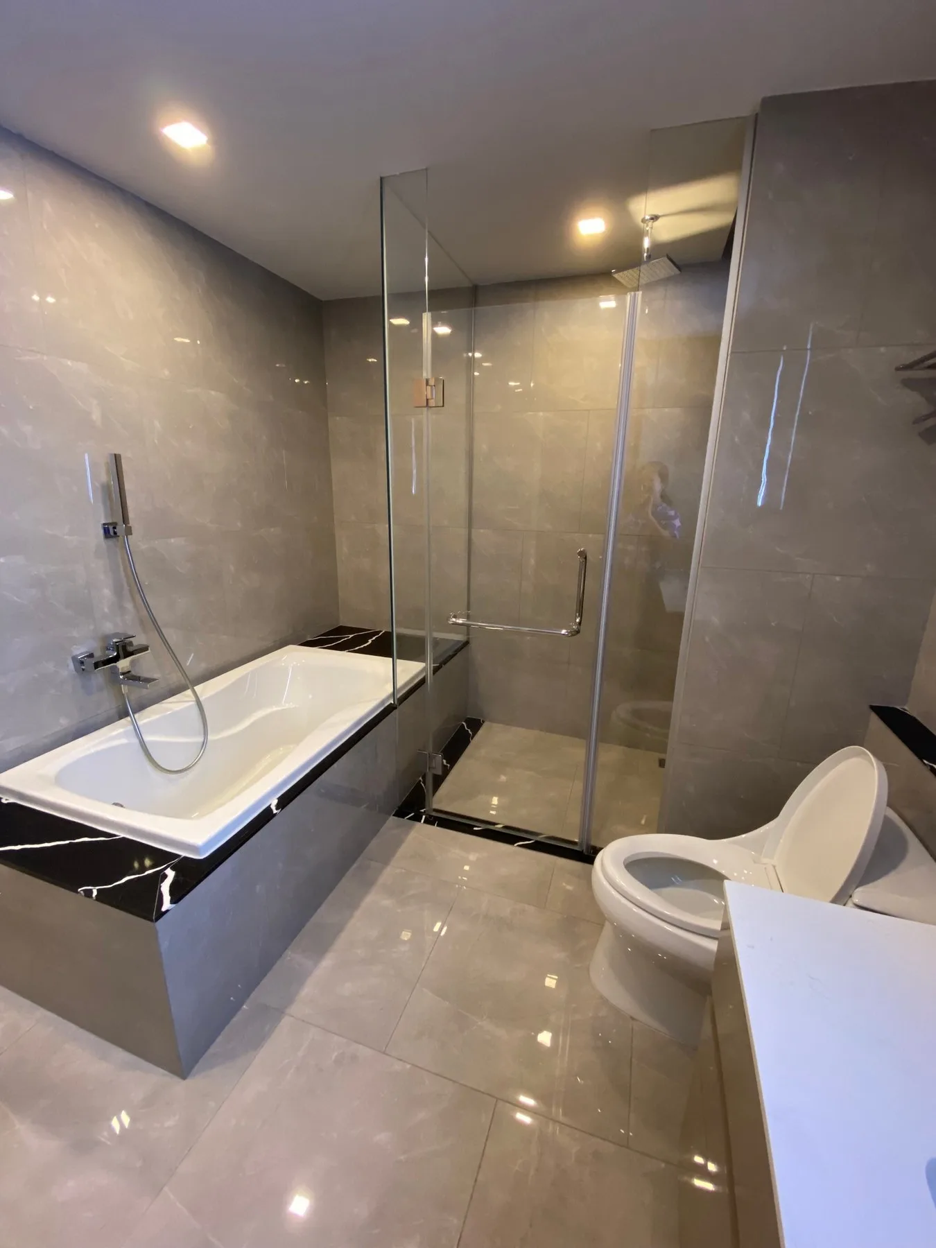 Property photos for One 9 Five Asoke - Rama 9