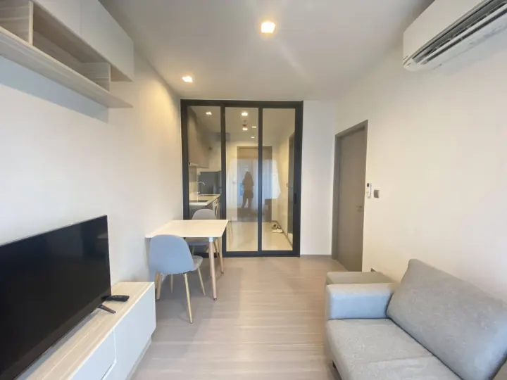 Property photos for Life Asoke Hype