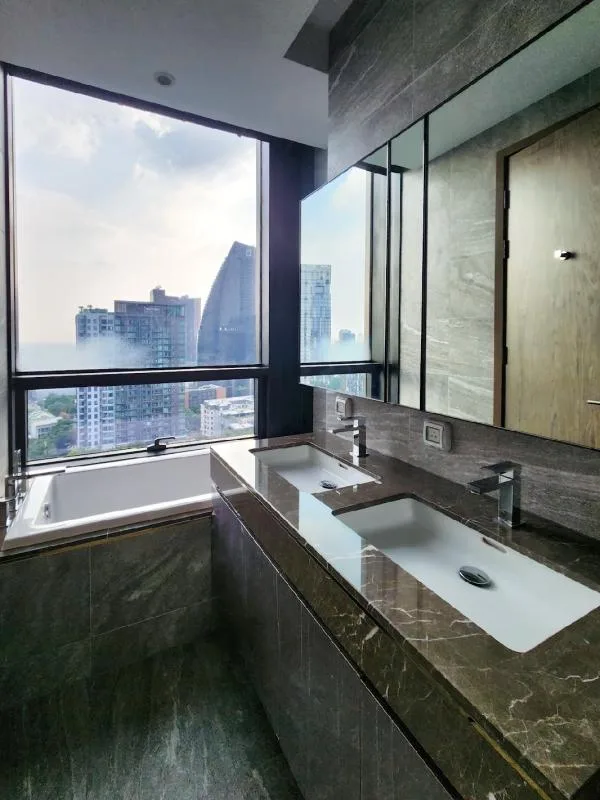 Property photos for The Esse Sukhumvit 36