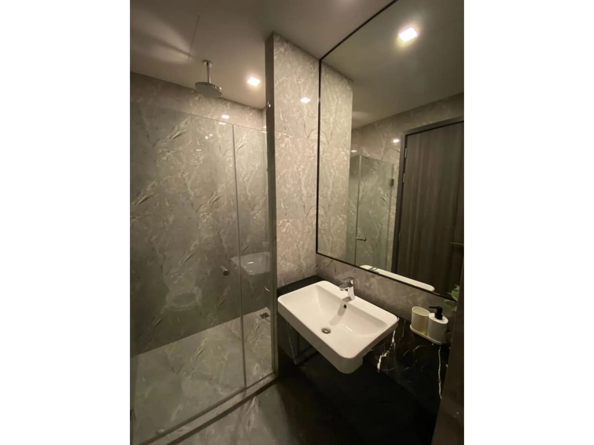 Property photos for Ashton Asoke