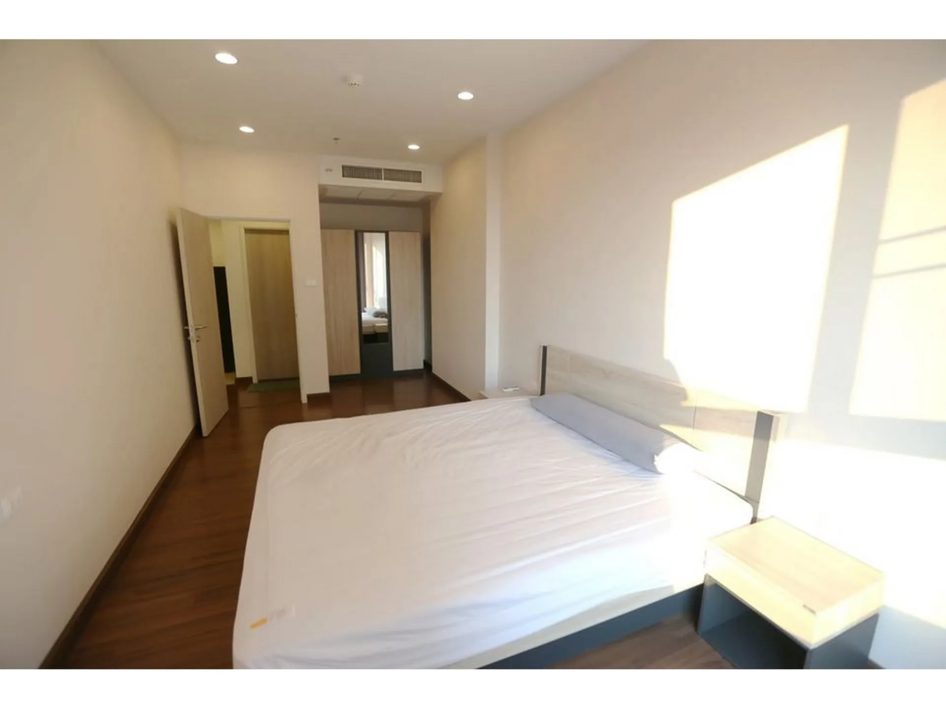 Property photos for Supalai Lite Sathorn - Charoenrat