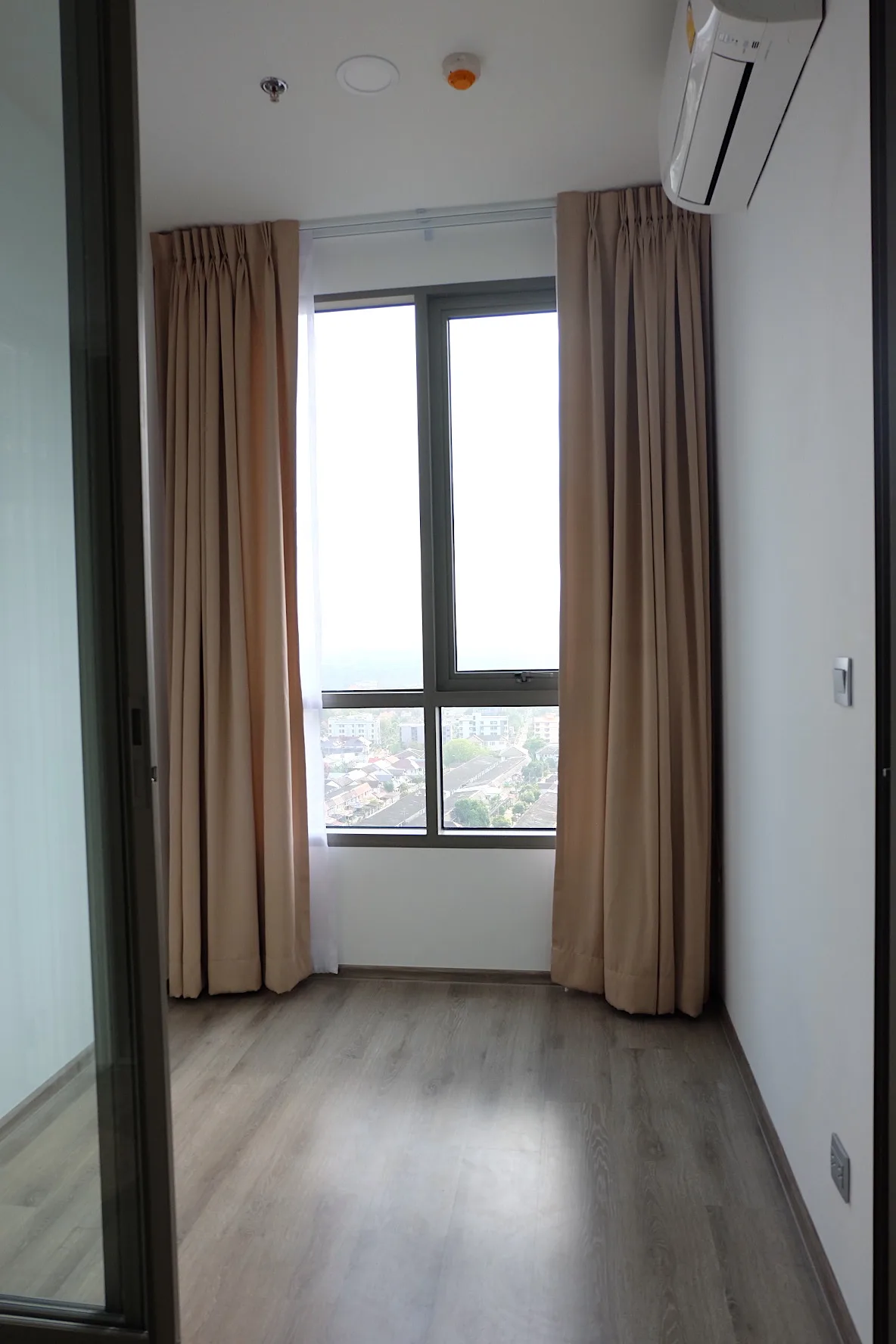 Property photos for Miti Chiva Kaset Station