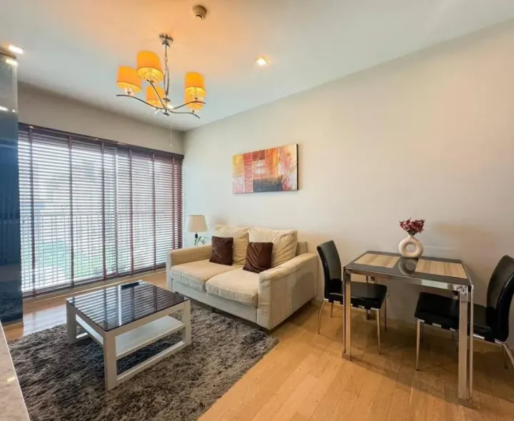 Property photos for Noble Refine