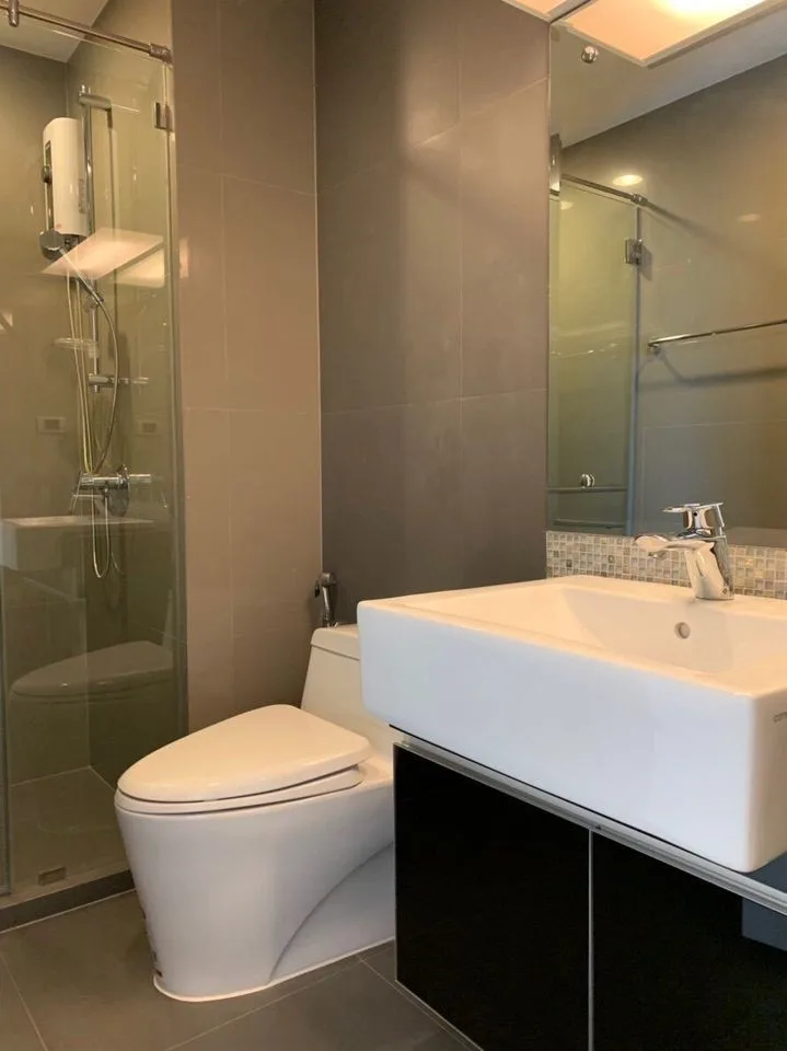 Property photos for The Crest Sukhumvit 34