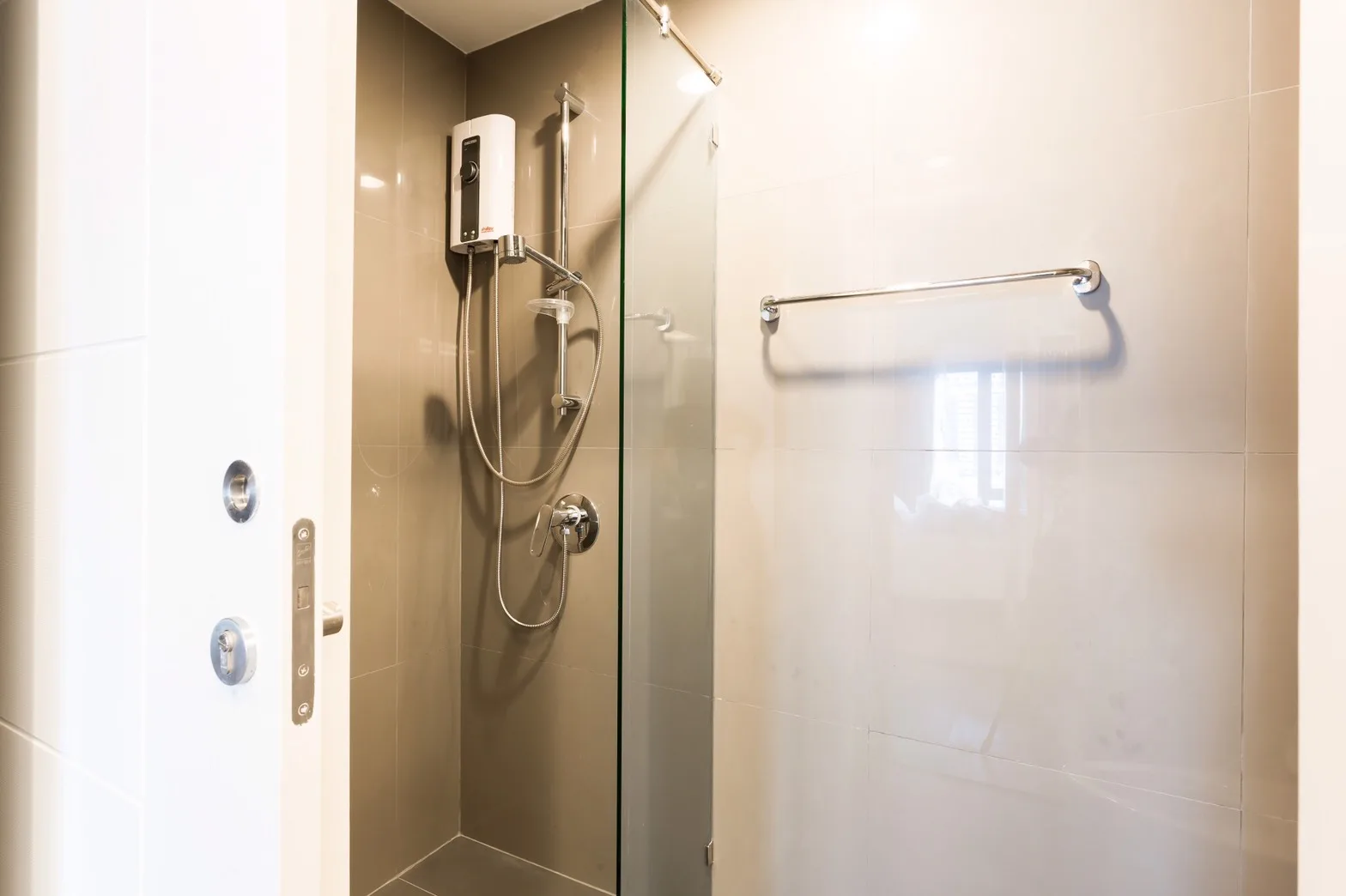 Property photos for The Crest Sukhumvit 34