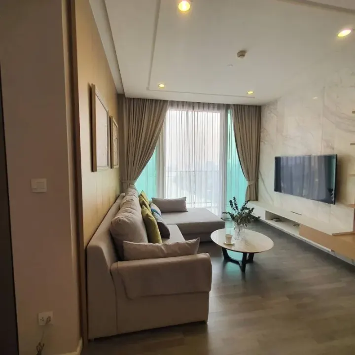 Property photos for 333 Riverside