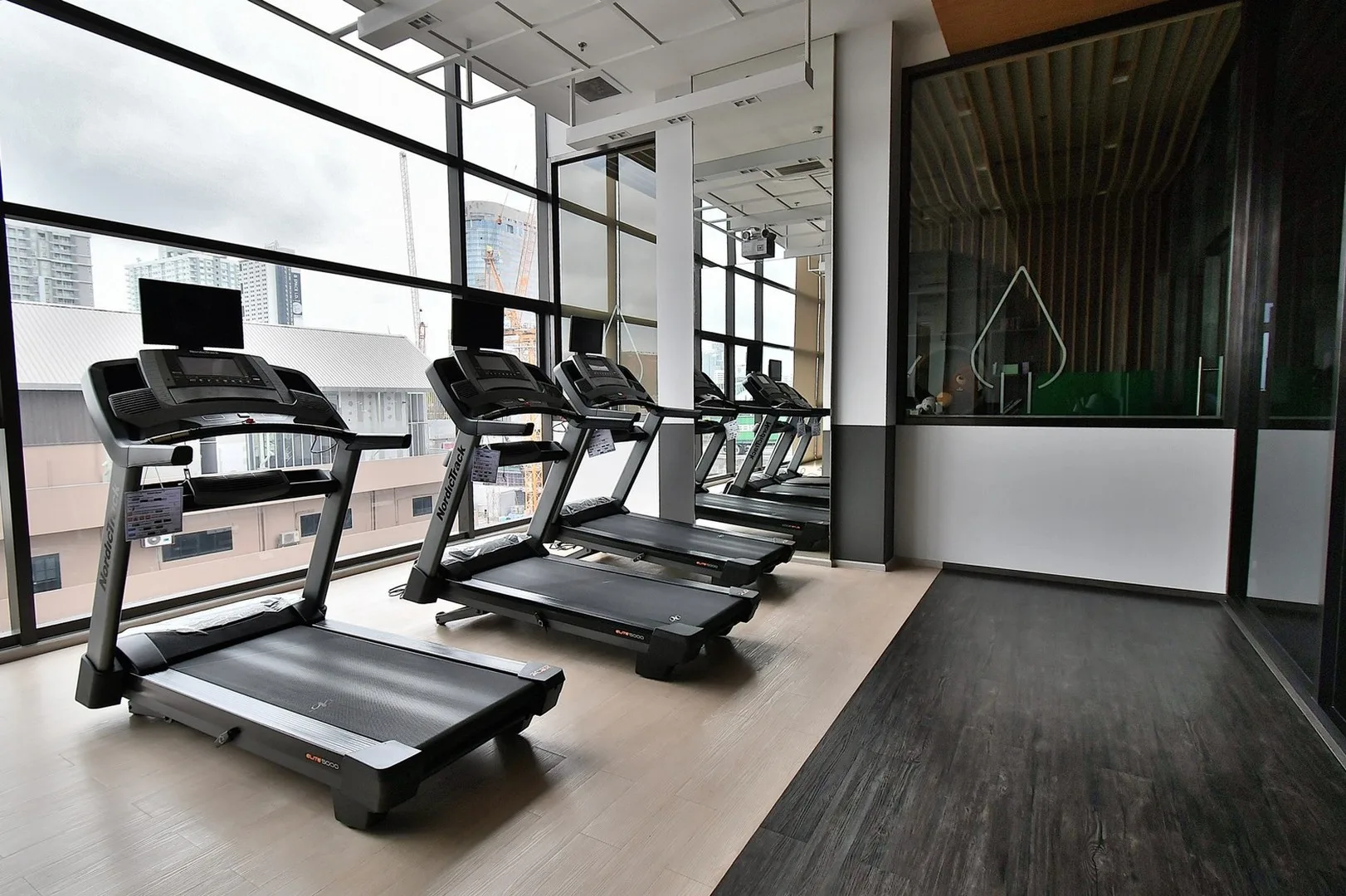 Property photos for Chewathai Residence Asoke