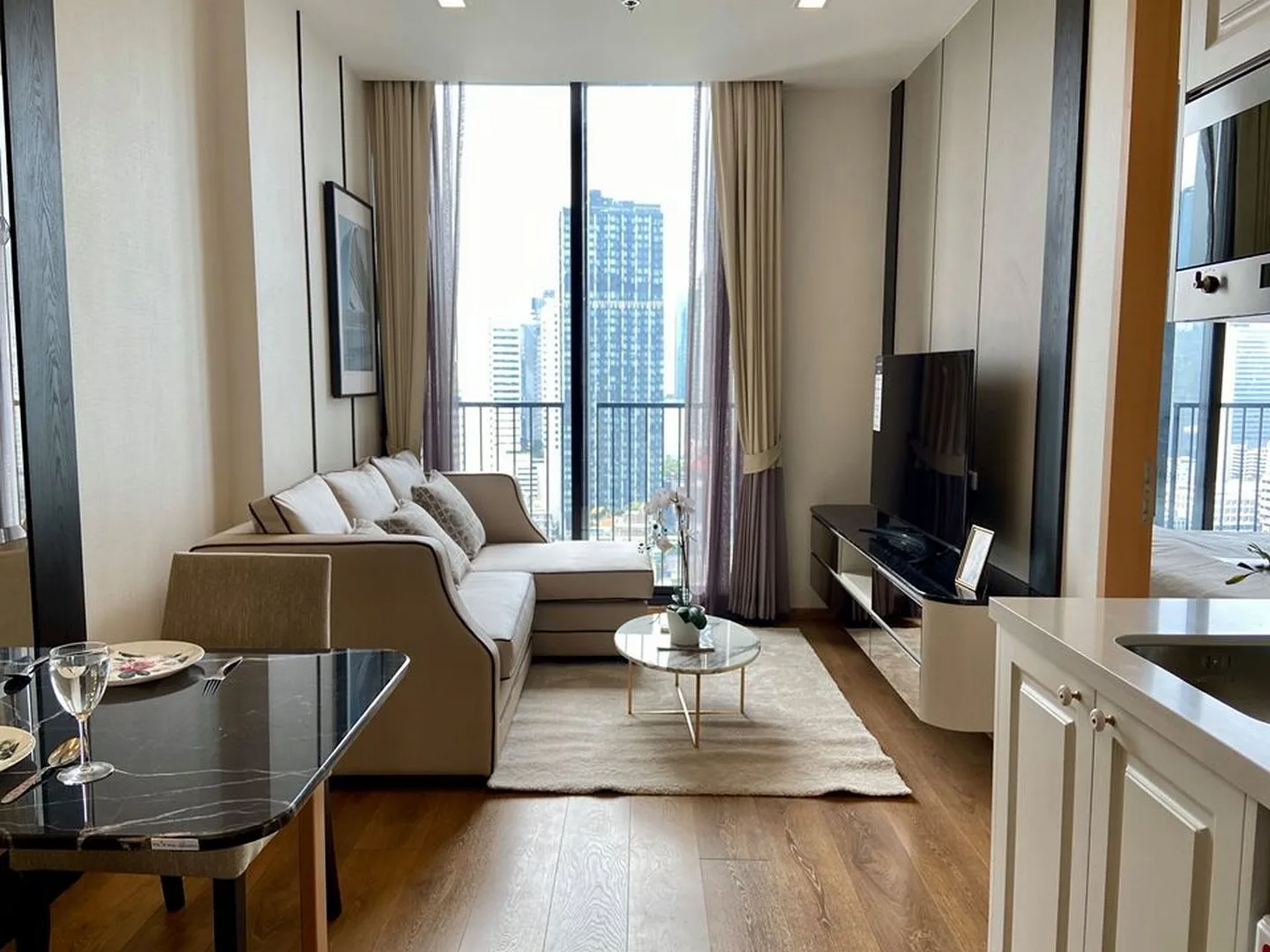 Property photos for Noble BE 33