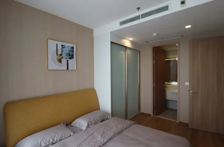 Property photos for Noble BE 33