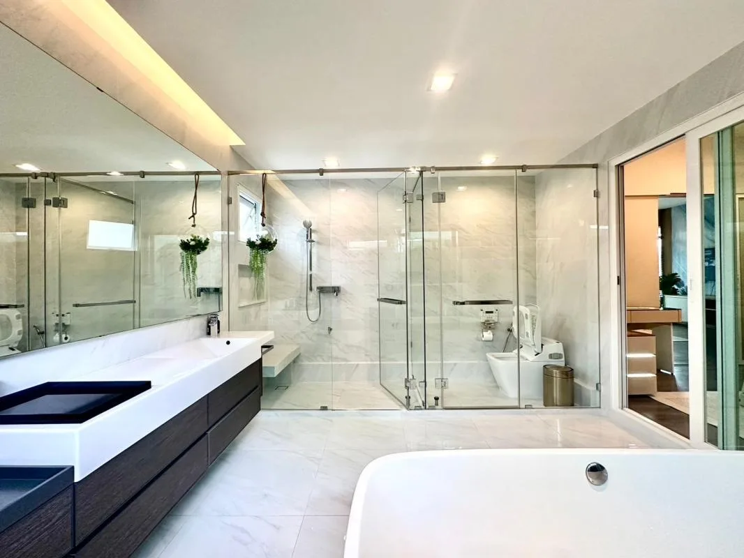 Property photos for Mantana 2 Bangna Km.7