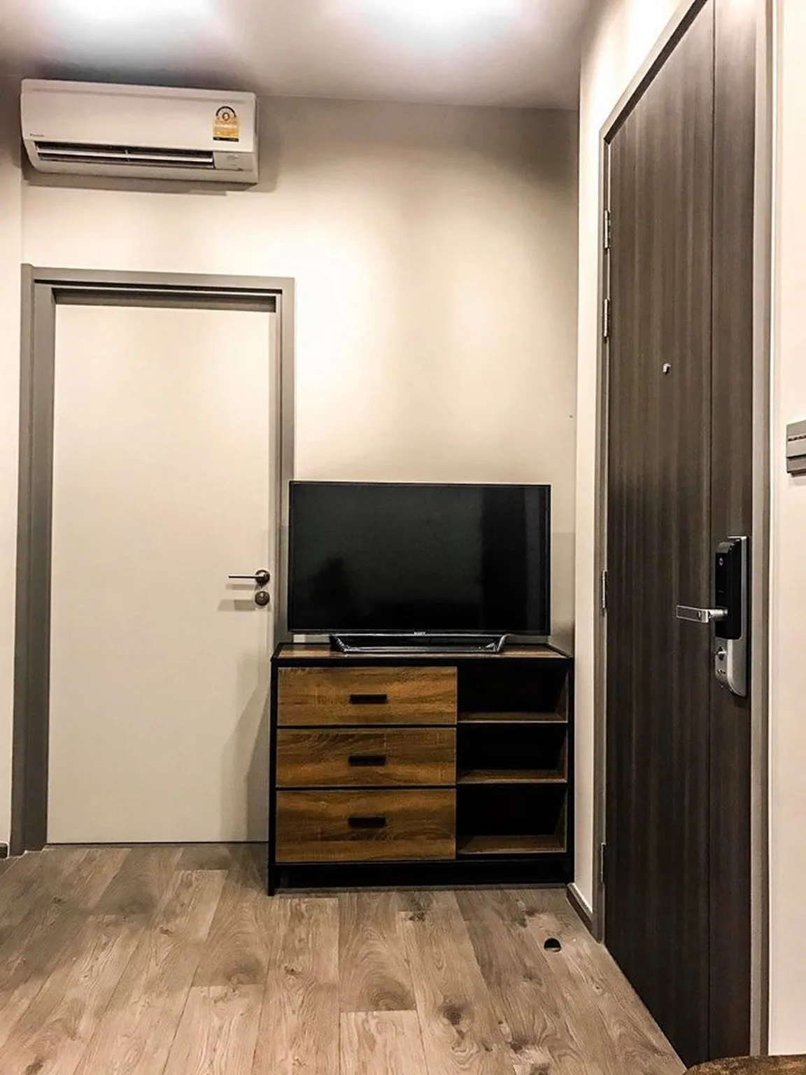 Property photos for Whizdom Avenue Ratchada - Ladprao