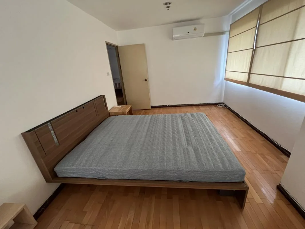 Property photos for The Royal Place 2