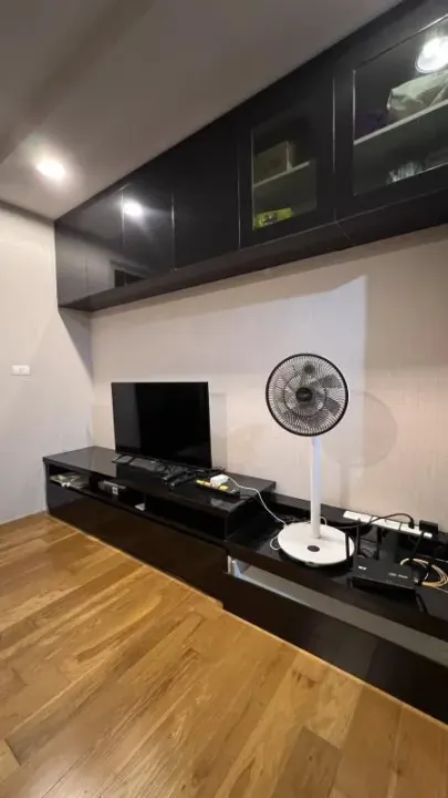 Property photos for THE LINE Phahonyothin Park