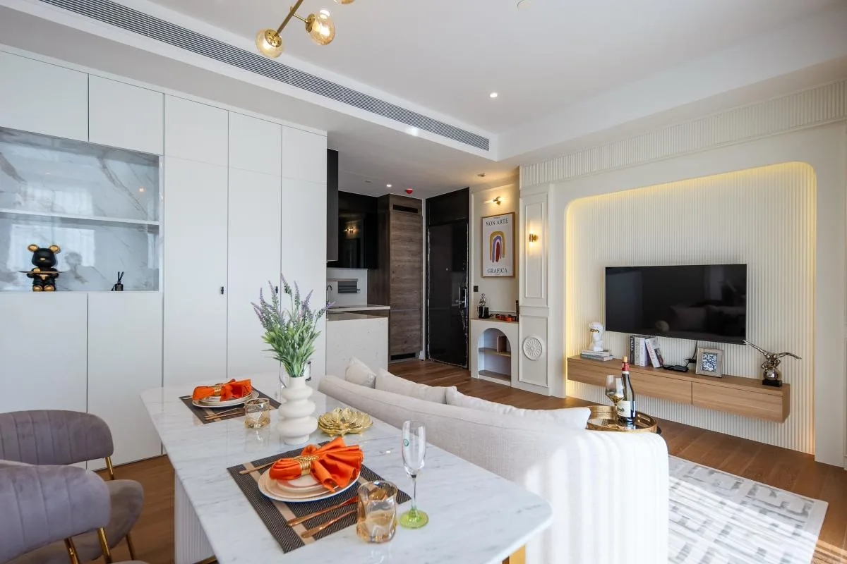 Property photos for Muniq Langsuan