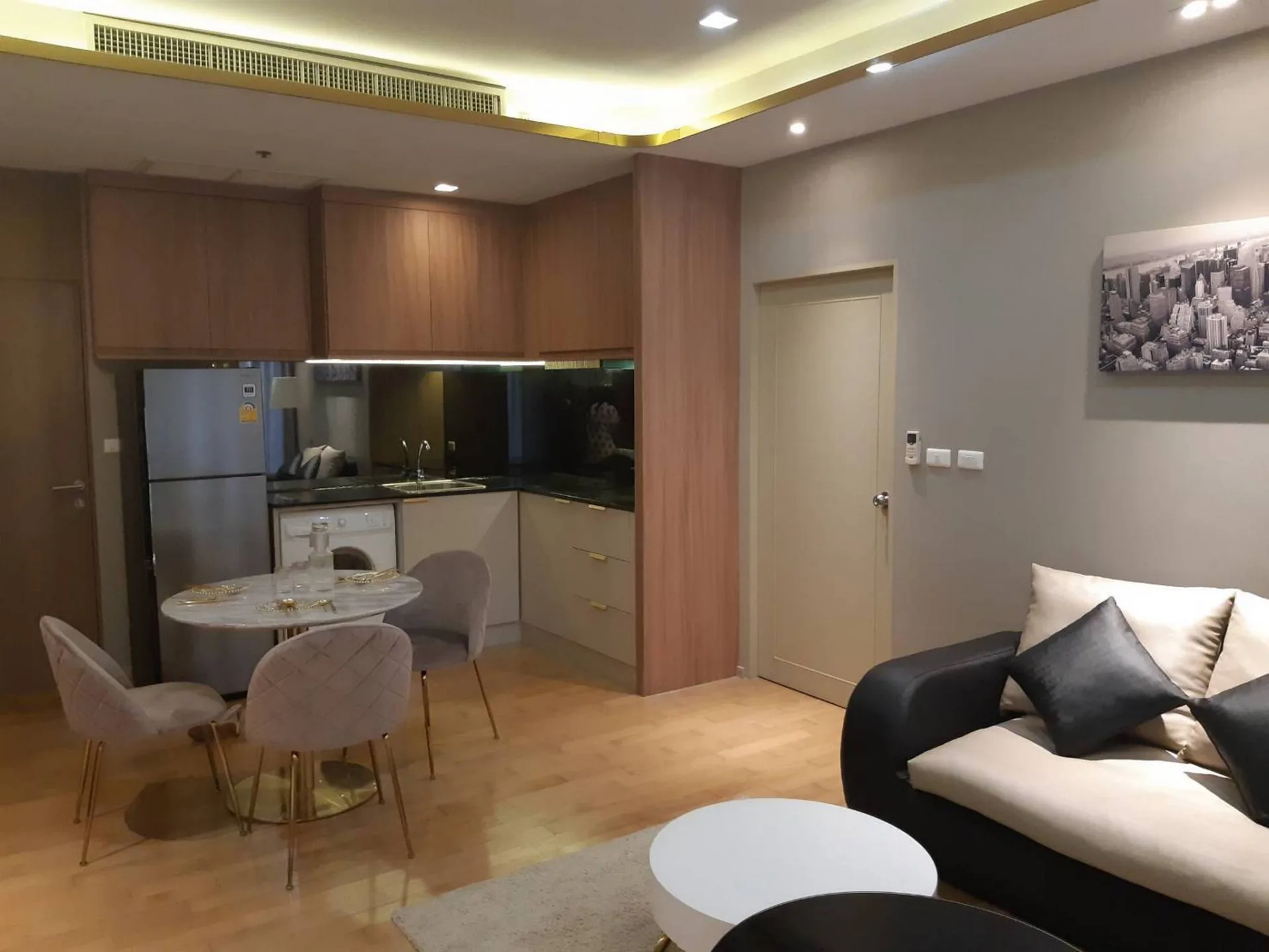 Property photos for Noble Reveal