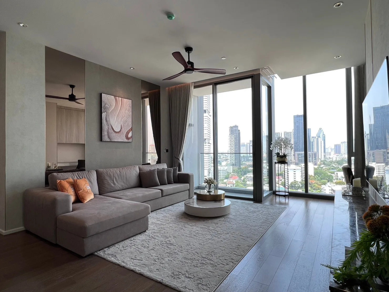 Property photos for Kraam Sukhumvit 26