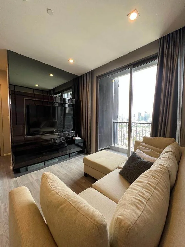 Property photos for The Room Sathorn - St.Louis