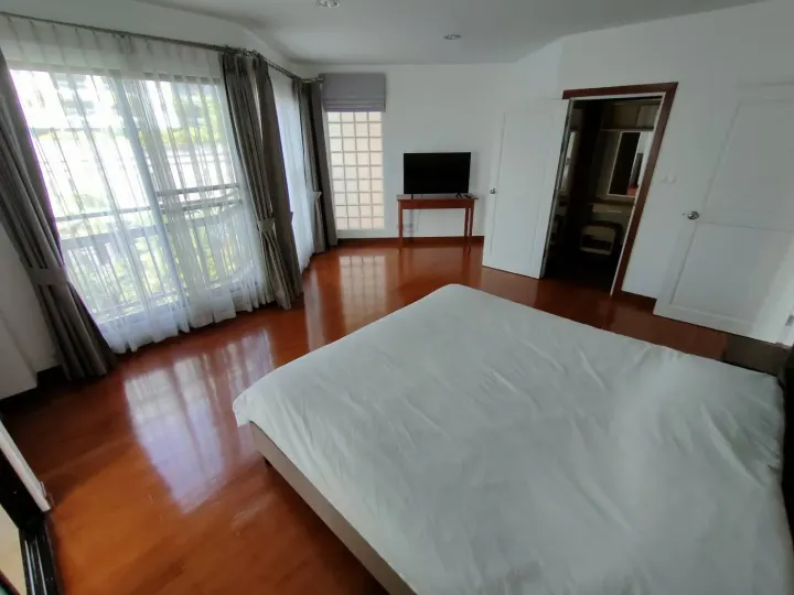 Property photos for Serenity Park