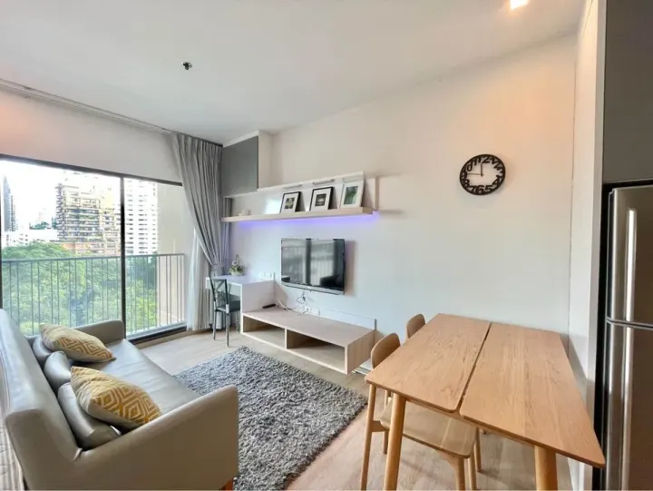Property photos for Noble Refine