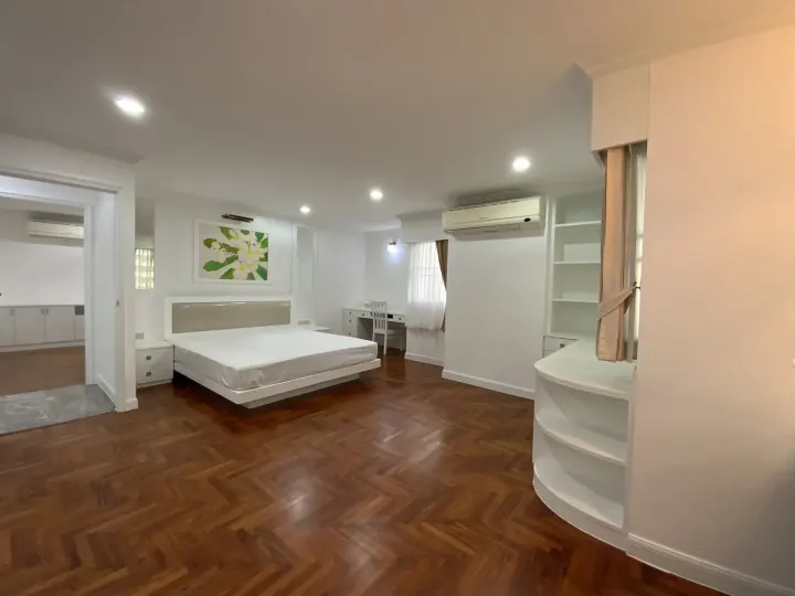 Property photos for Regent On The Park 3
