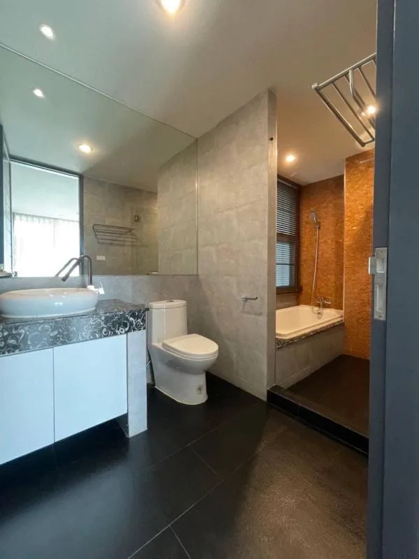 Property photos for Vivi Avenue Thonglor