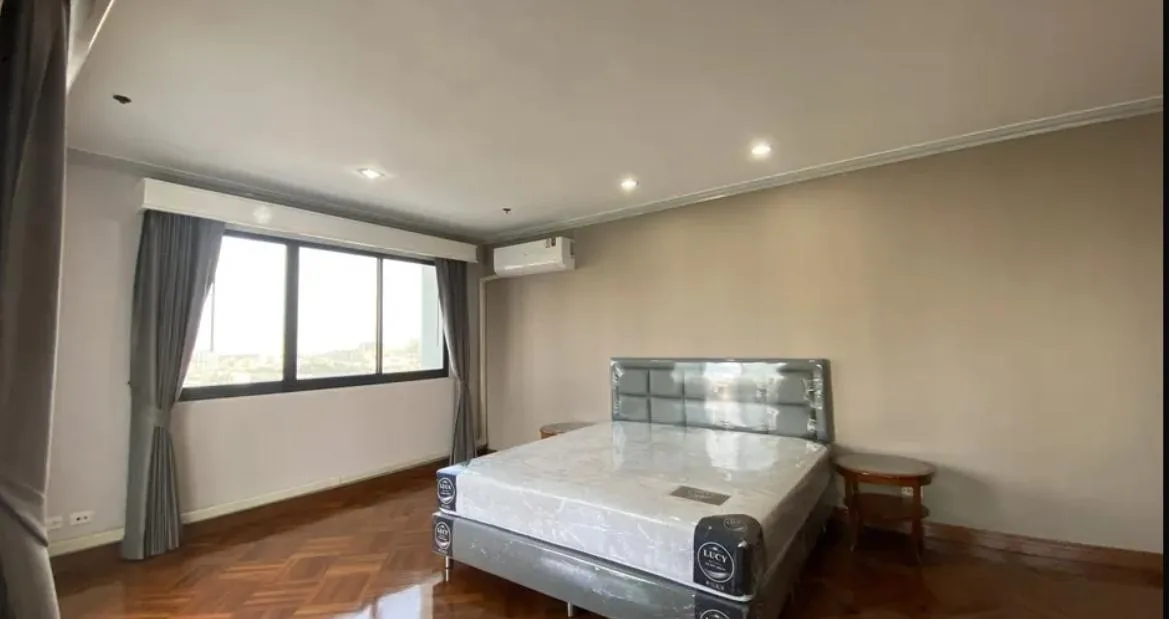 Property photos for Royal Kensington Mansion