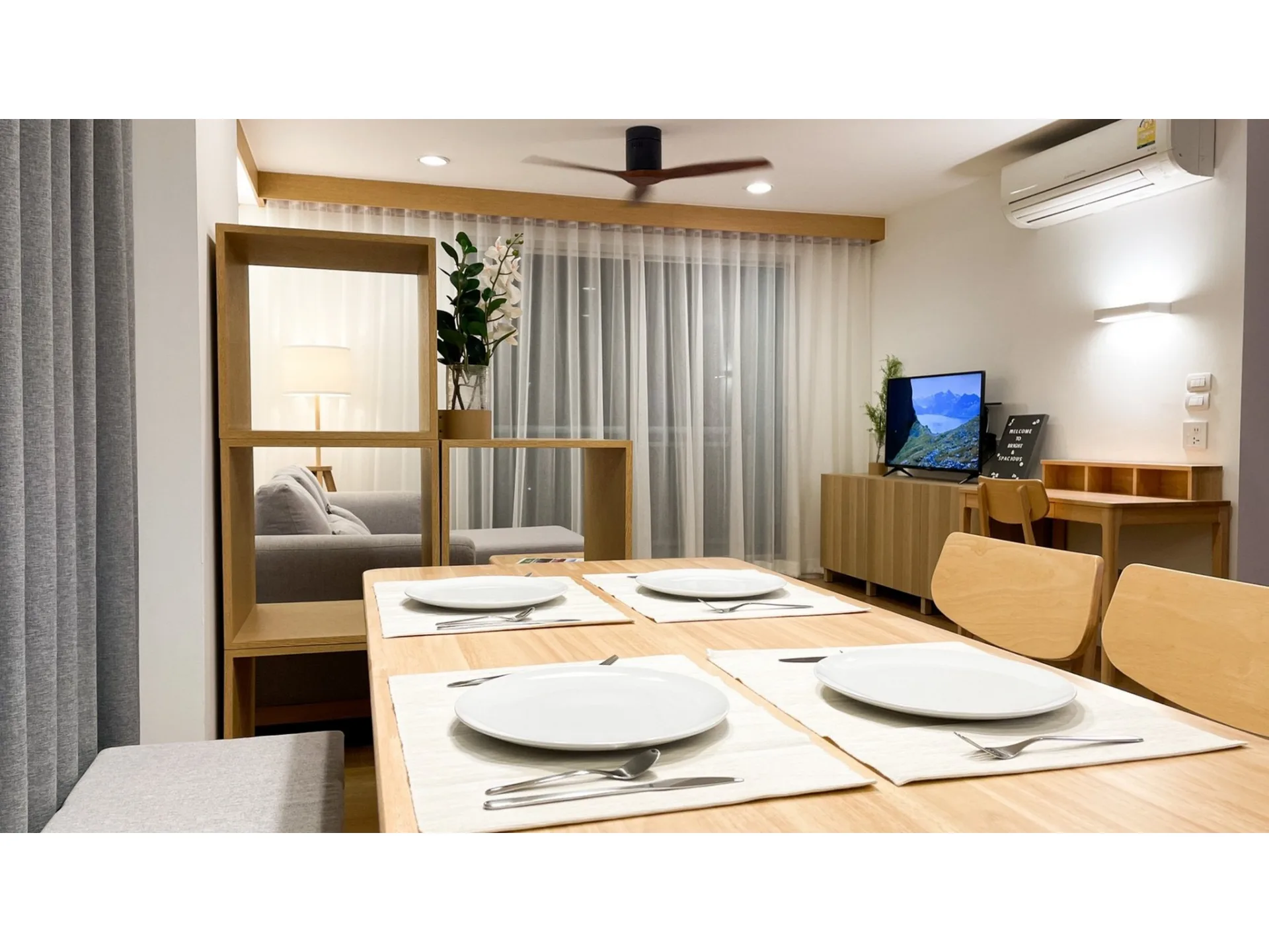 Property photos for Centric Scene Phaholyothin 9