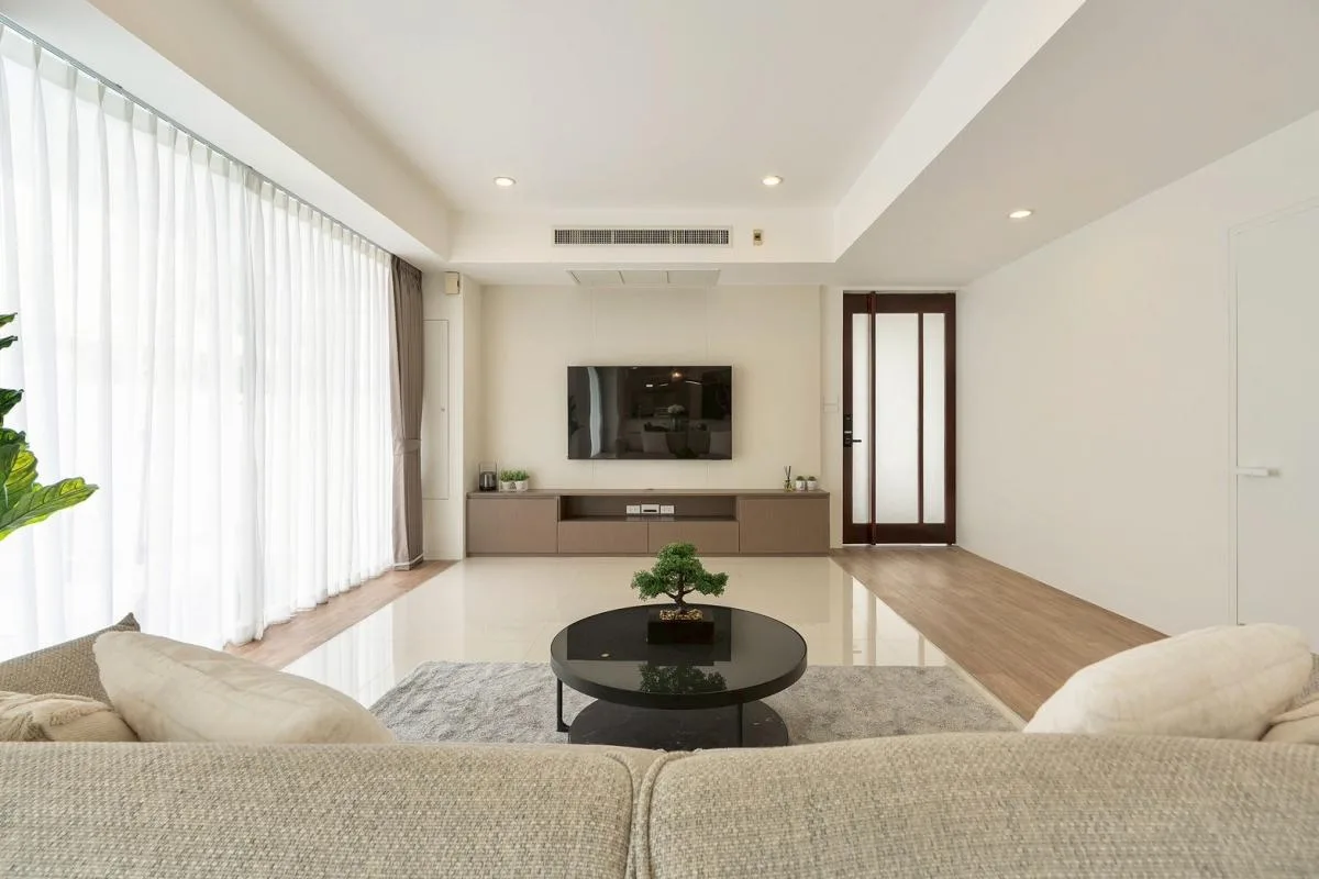 Property photos for Courtyard Villa Rama 9-wongwaen