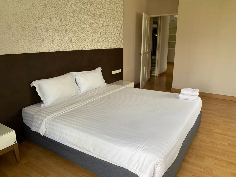 Property photos for Nantiruj Tower