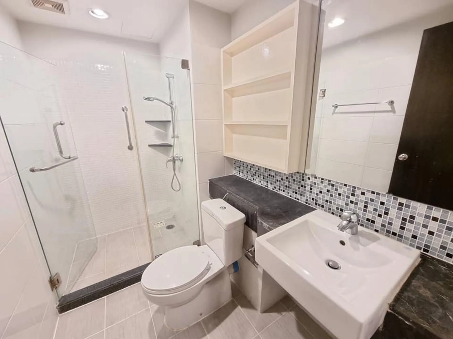 Property photos for Diamond Ratchada
