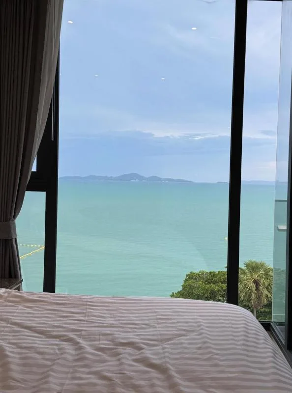Property photos for Arom Wongamat