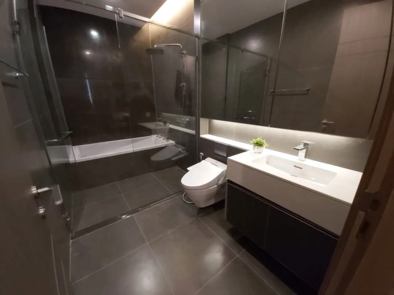 Property photos for The Esse at Singha Complex