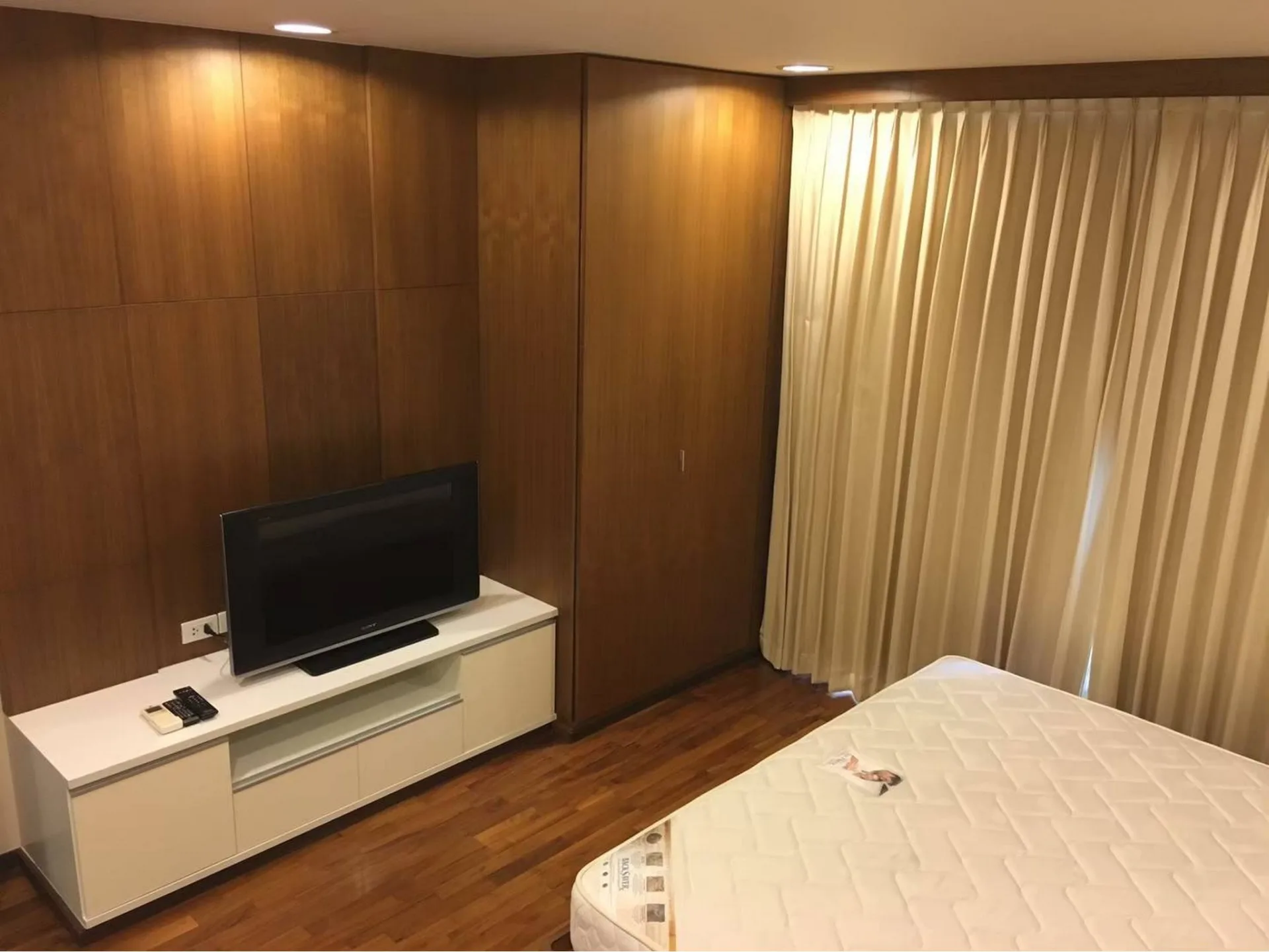 Property photos for The Aree Condominium