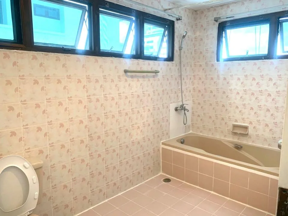 Property photos for The Waterford Thonglor 11